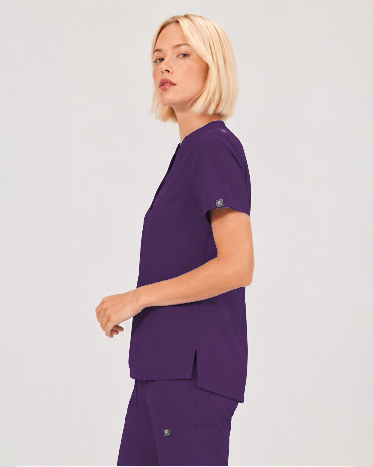 Foundry Women's 1055 Arden 2 Pocket Mandarin Top Eggplant