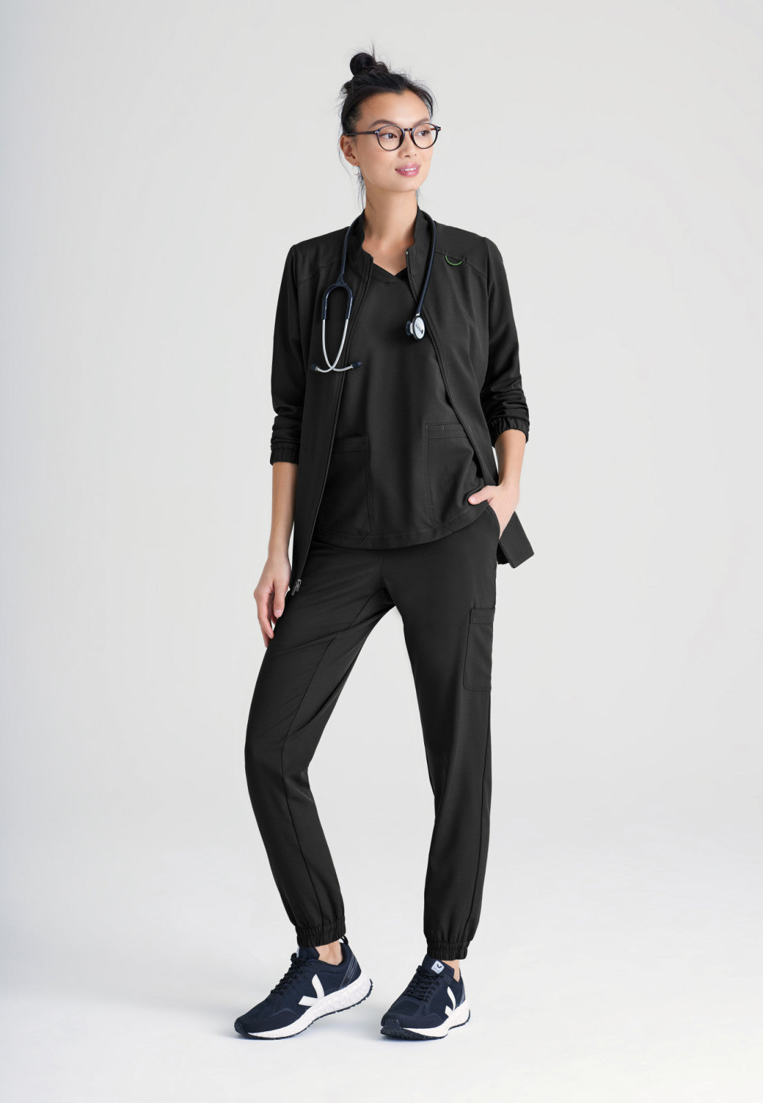 Greys Anatomy Evolve GSSW886 Virtue Scrub Jacket Black