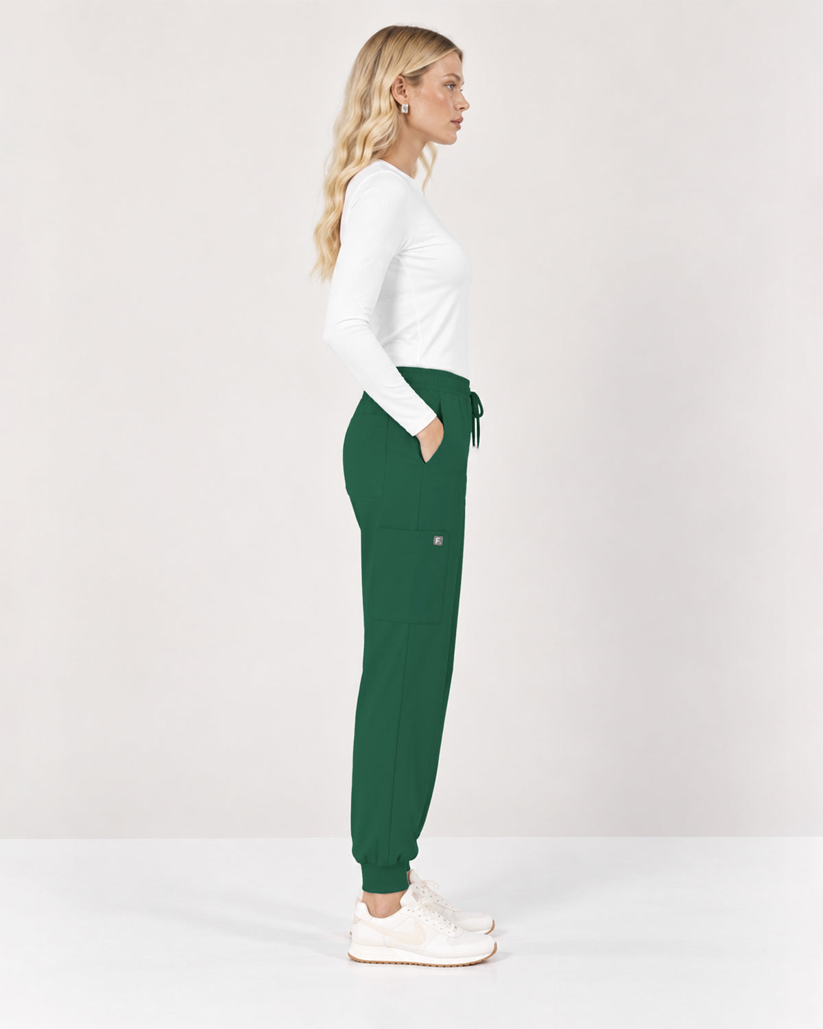 Foundry Women's 2015 Violet 3 Pocket Jogger Pant Hunter