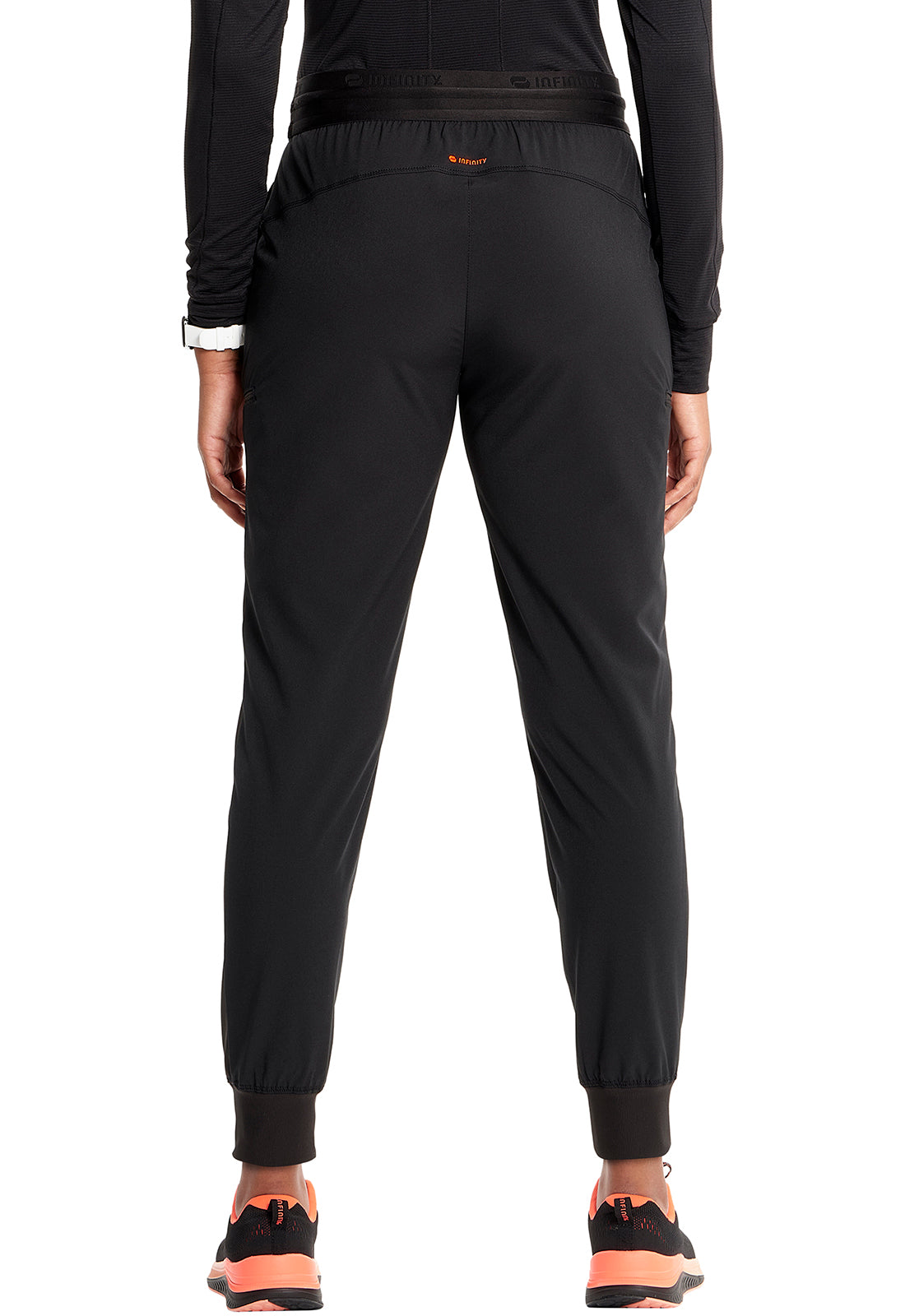 GNR8 IN122A Mid Rise Jogger Black Model Image Back | Infinity