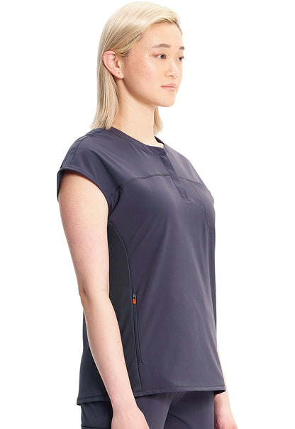 GNR8 IN622A Henley Top Pewter Model Image Left Side | Infinity