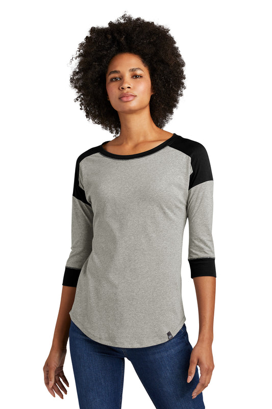 New Era  Women's Heritage Blend 3/4-Sleeve Baseball Raglan Tee. LNEA104 Black/ Rainstorm Grey Heather