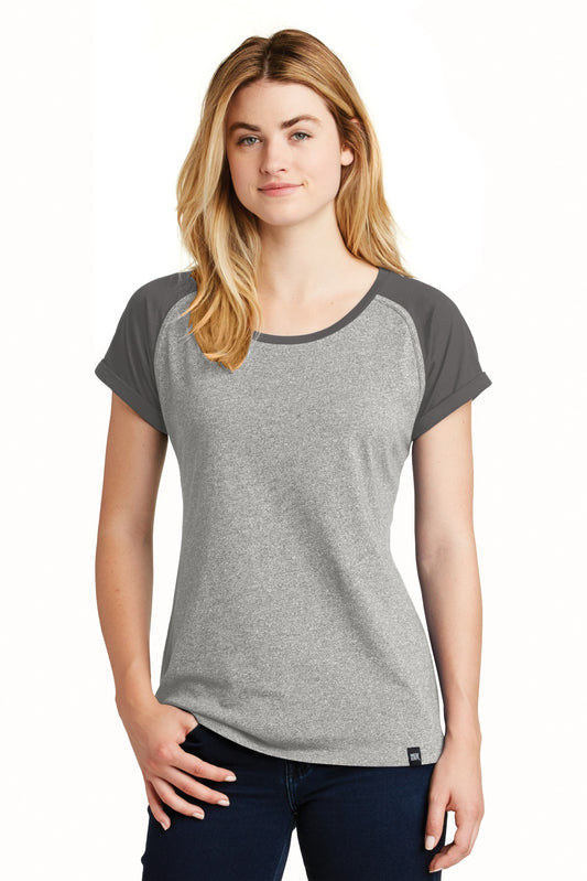 New Era  Women's Heritage Blend Varsity Tee. LNEA107 Graphite/ Light Graphite Twist