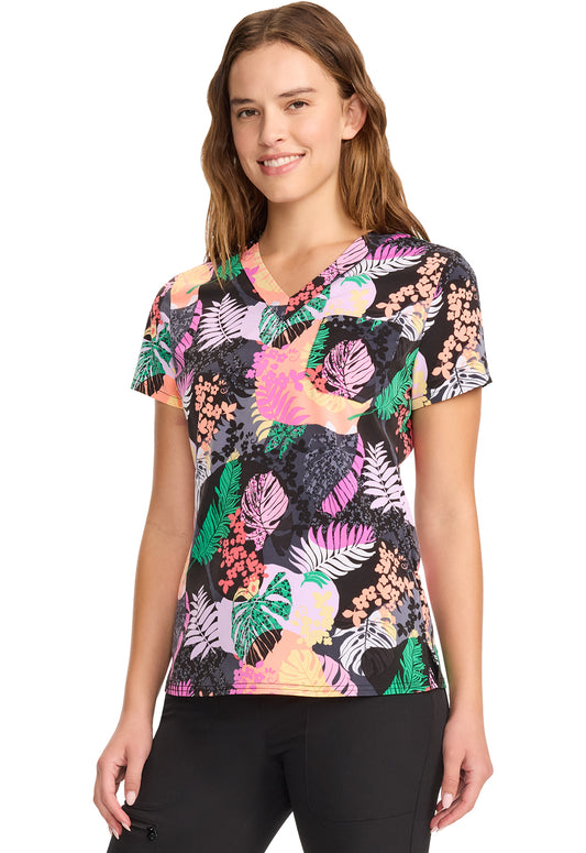 Prints MC632 Print V-Neck Top Jungle Vibes Model Image Right Side | Med Couture