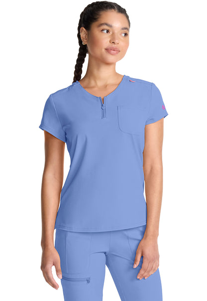 AMP MC705 Quarter Zip V-Neck Tuckable Top Ciel