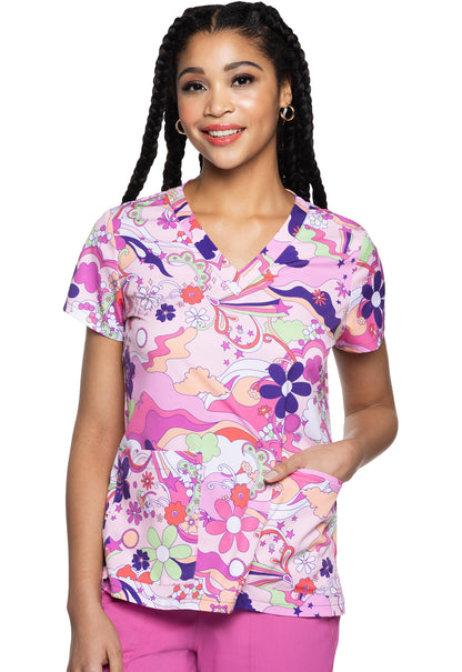 Prints MC8564 V-Neck Print Top Retro Kitch Model Image Front | Med Couture