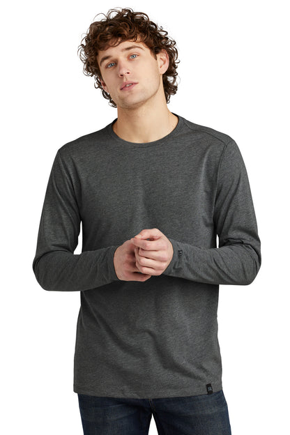 New Era  Heritage Blend Long Sleeve Crew Tee. NEA102 Black Heather