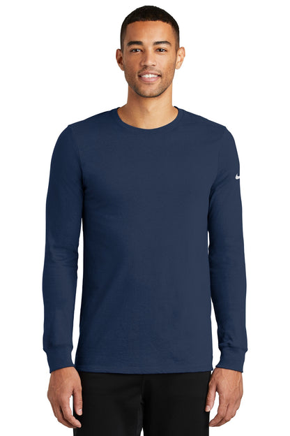 Nike Dri-FIT Cotton/Poly Long Sleeve Tee. NKBQ5230 College Navy