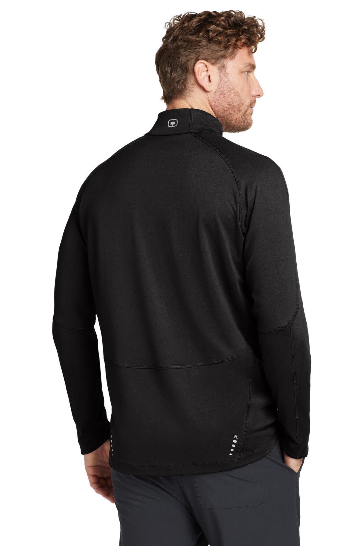 OGIO Radius 1/4-Zip OE550 Blacktop