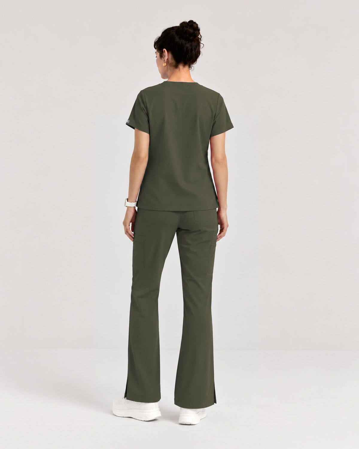 Foundry Women's 1005 Quinn 2 Pocket V-Neck Top Olive