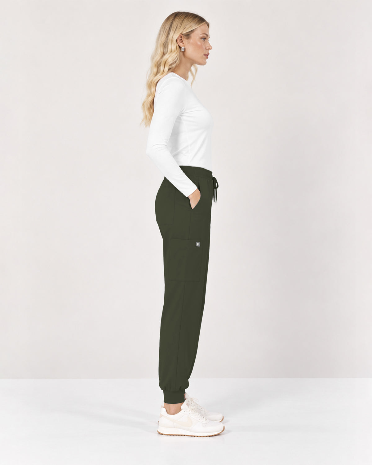 Foundry Women's 2015 Violet 3 Pocket Jogger Pant Olive