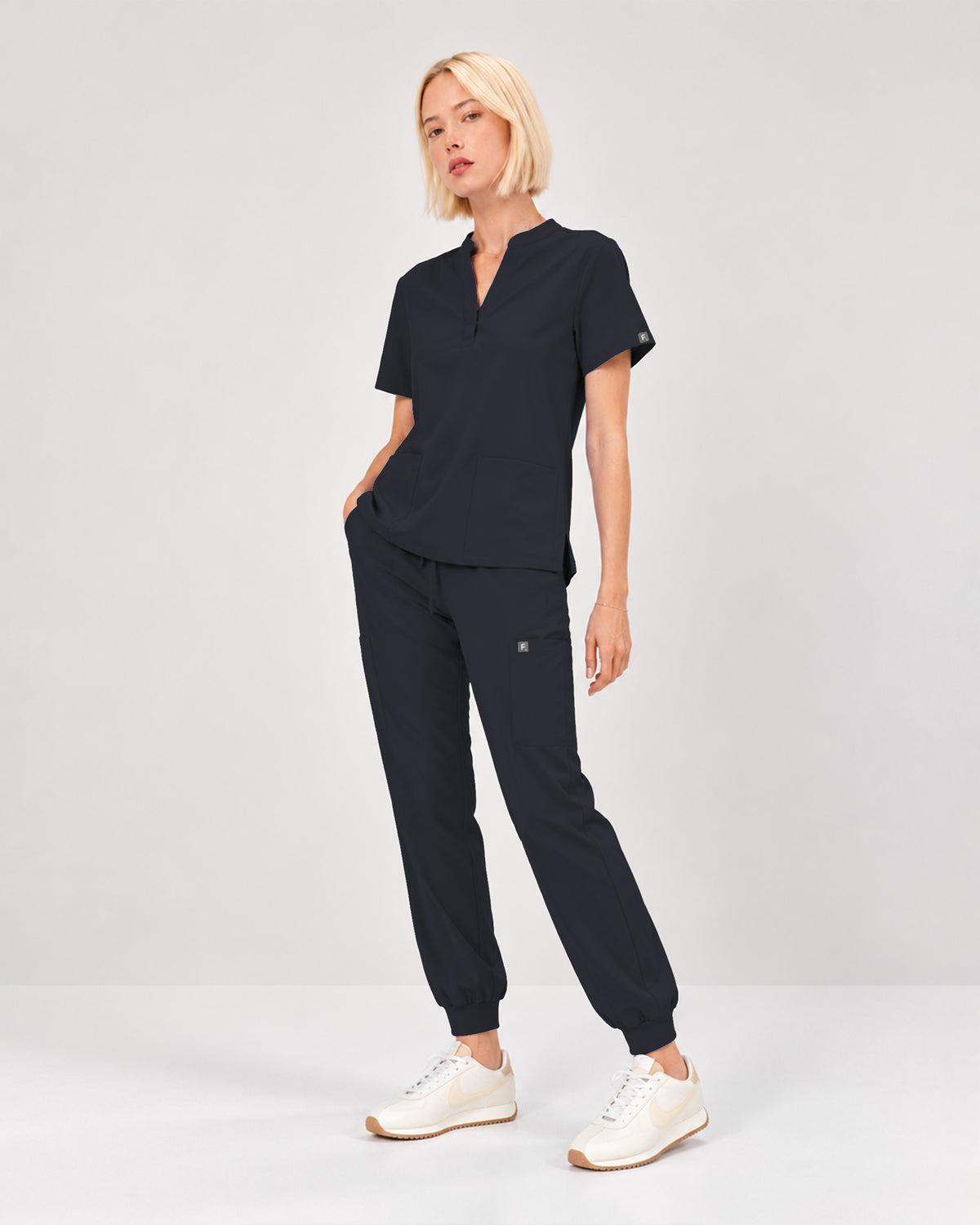 Foundry Women's 1055 Arden 2 Pocket Mandarin Top Pewter