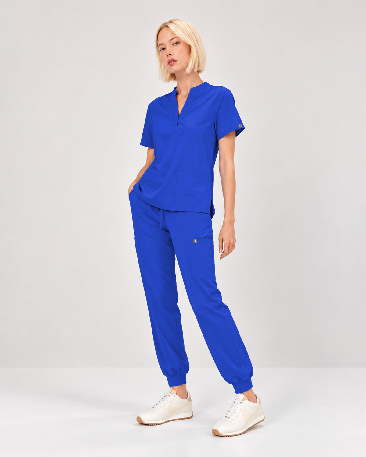 Foundry Women's 1055 Arden 2 Pocket Mandarin Top Royal