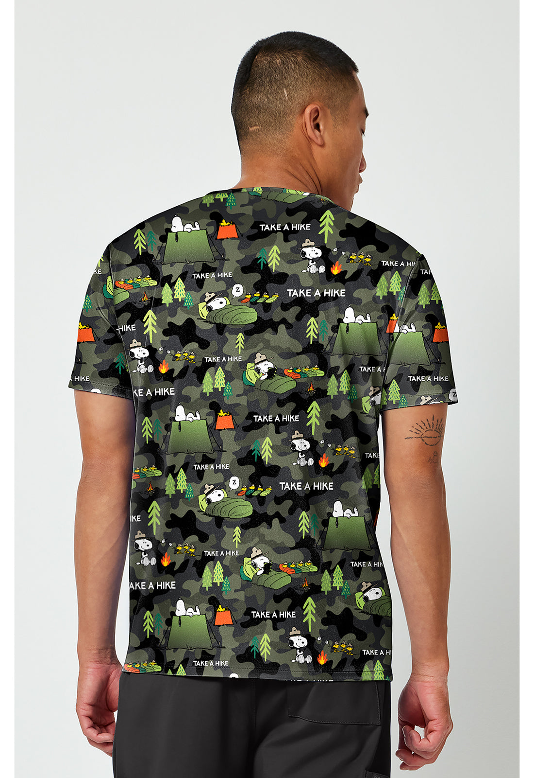 Tooniforms TF788 Men's Print V-Neck Scrub Top Snoopy Outdoors