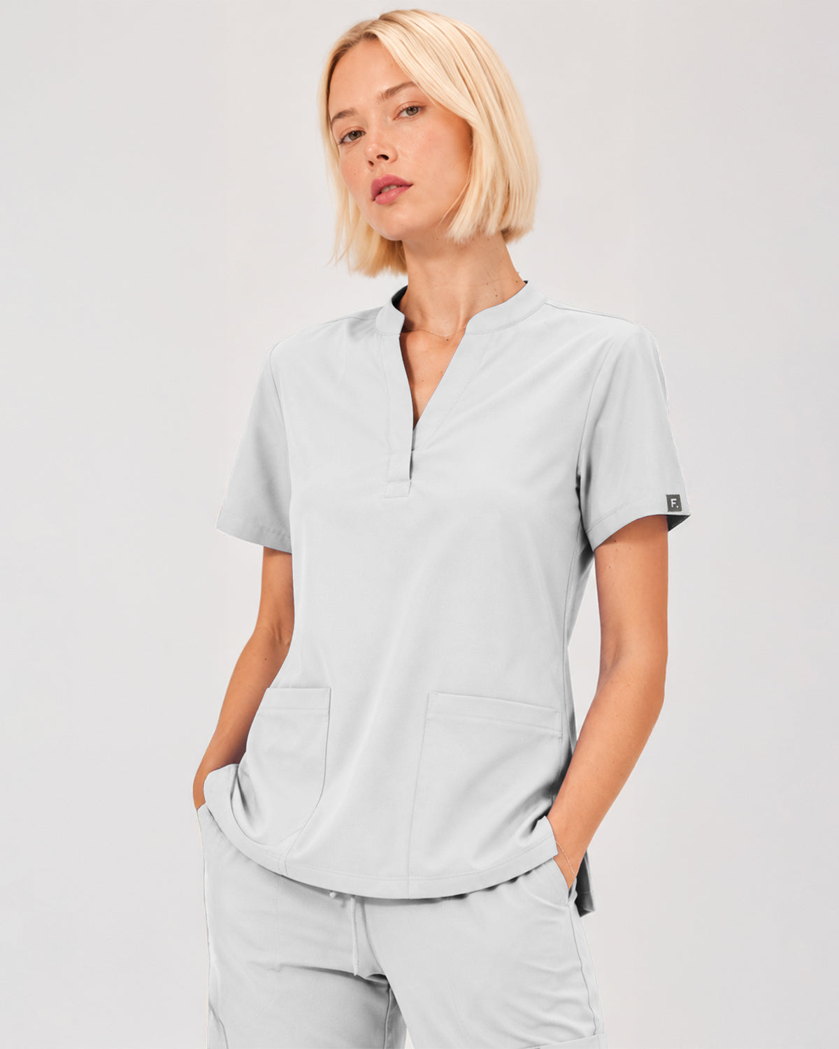 Foundry Women's 1055 Arden 2 Pocket Mandarin Top White