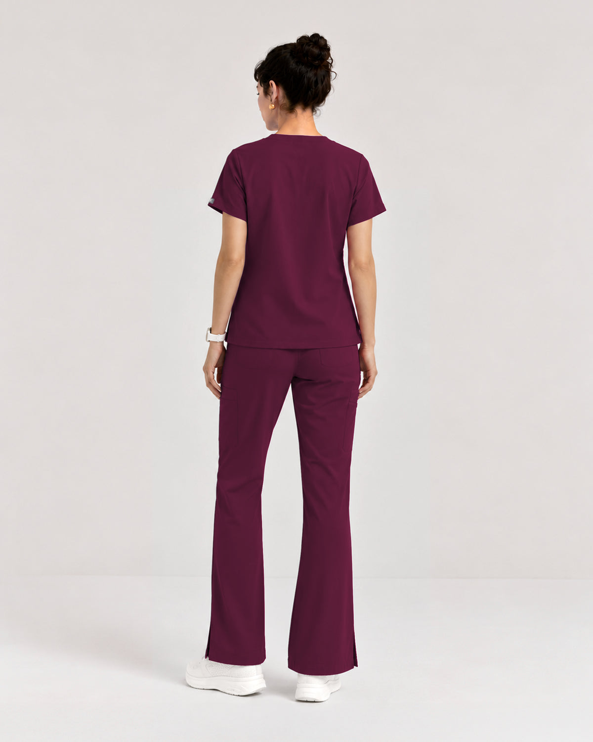 Foundry Women's 1005 Quinn 2 Pocket V-Neck Top Wine