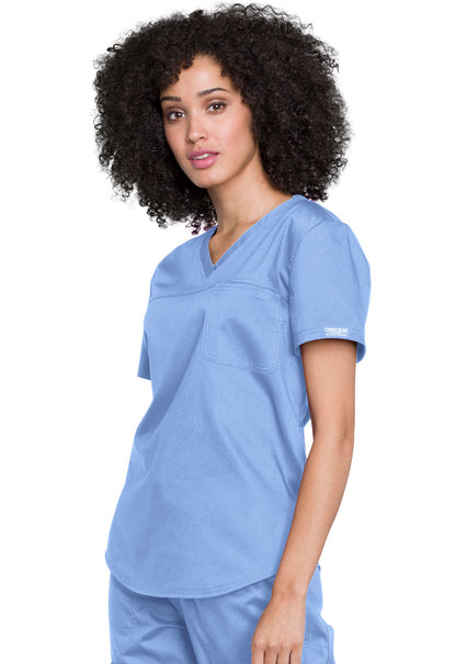 Revolution WW657 Tuckable V-Neck O.R. Top Ciel Model Image Right Side | Cherokee Workwear