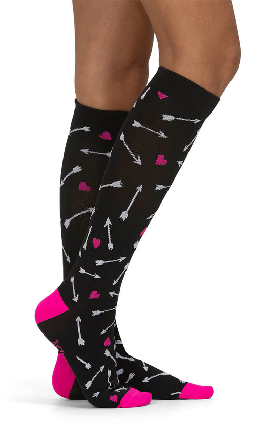 Betsey Johnson BA155 Betsey Compression Socks 1-pk Arrow