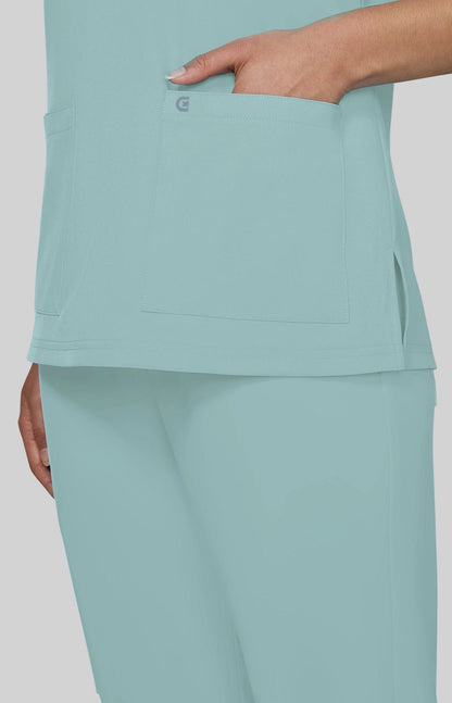 Cureology Reese Women's 2-Pocket Scrub Top Sage