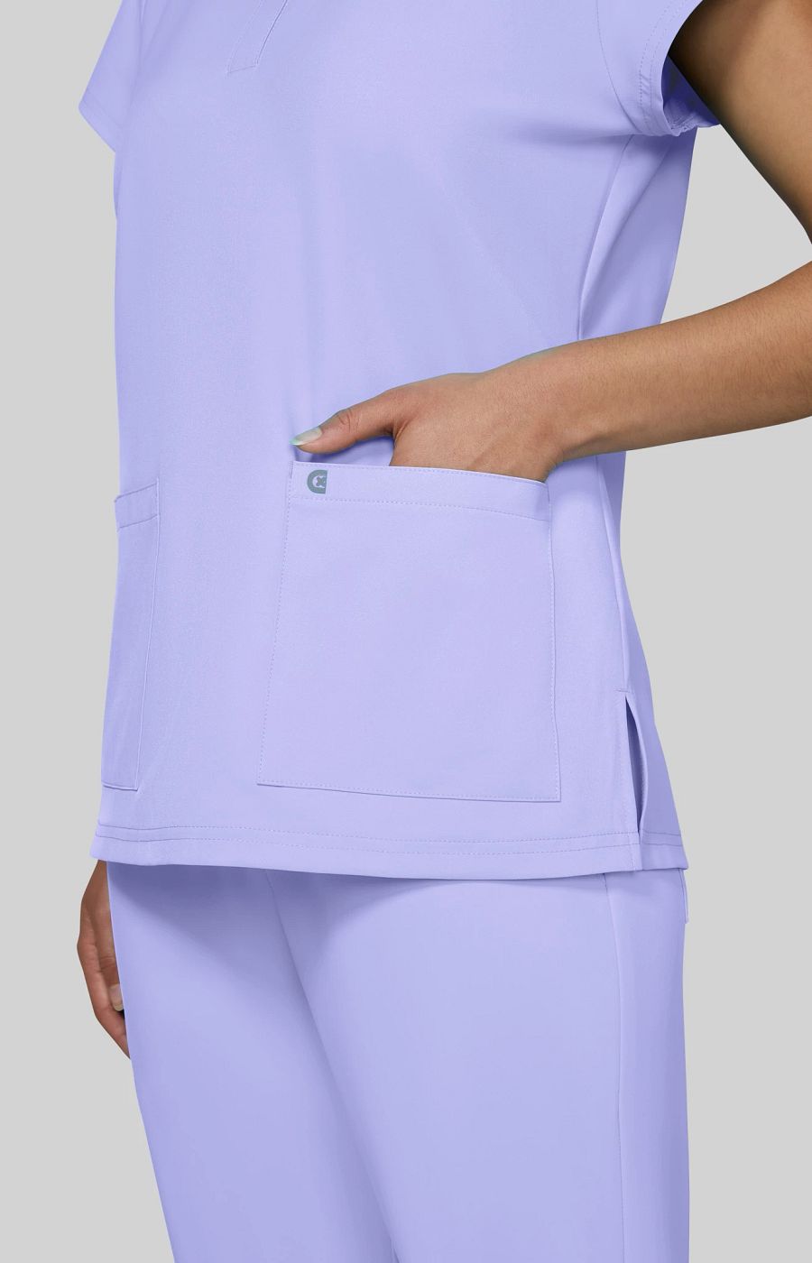 Cureology Reese Women's 2-Pocket Scrub Top Digital Lavender