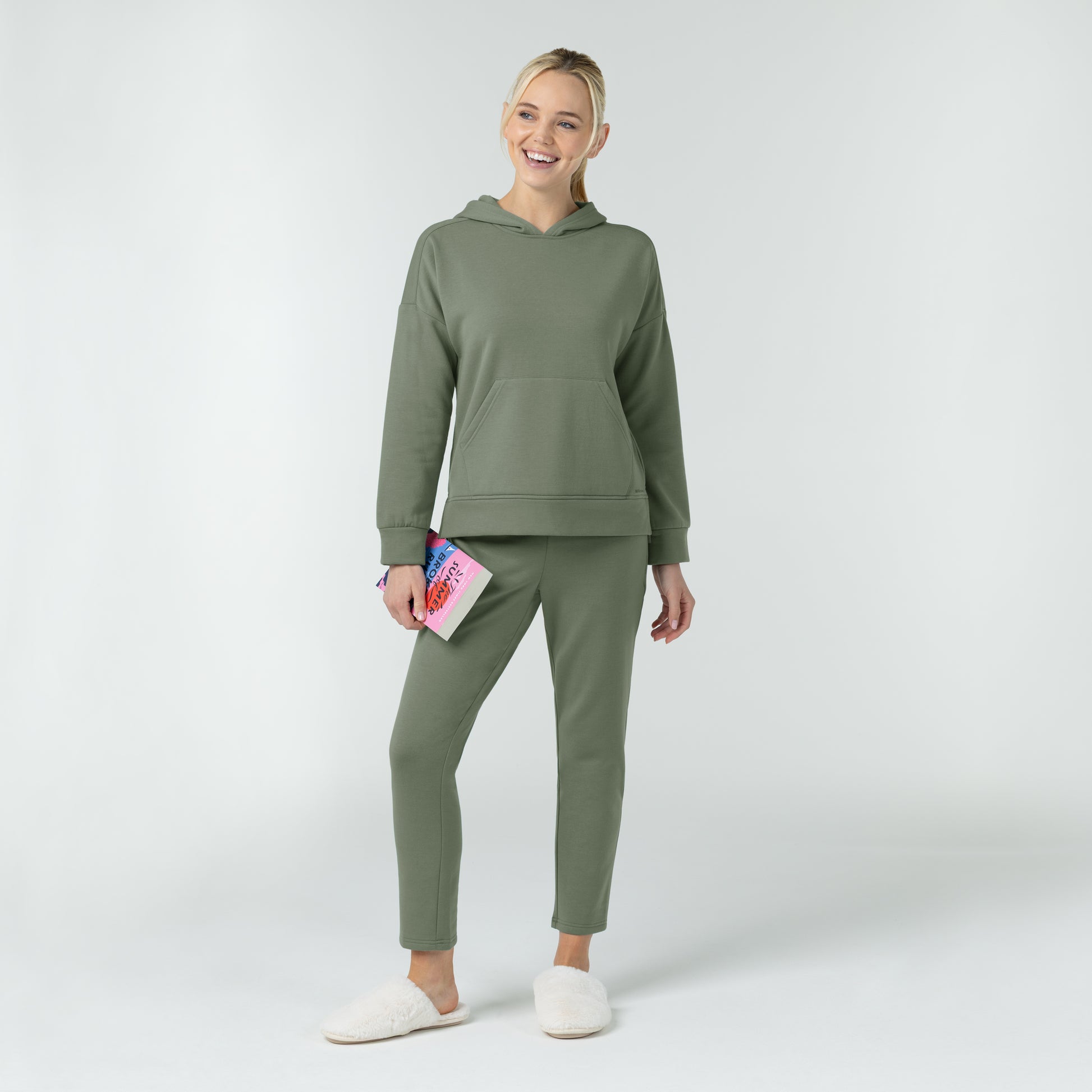 Unwind & Lounge 6289 Women's Hoodie Sage