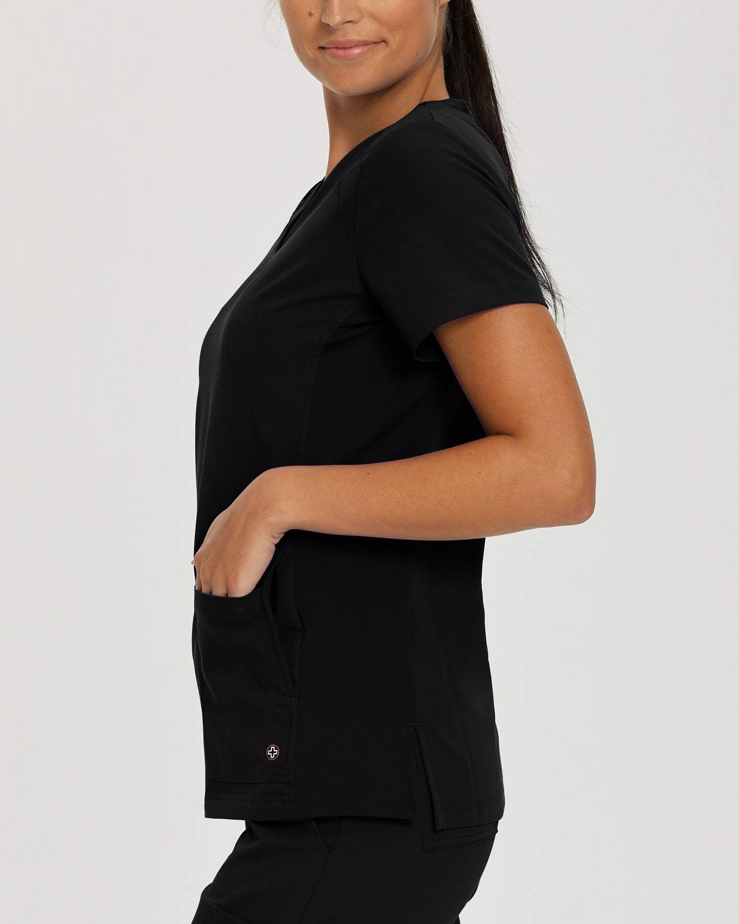 V-Tess 950 Women's 4 Pocket V Neck Scrub Top Black Image