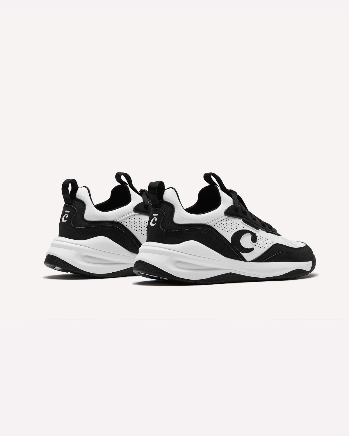 Women's Strada Shoes White / Black