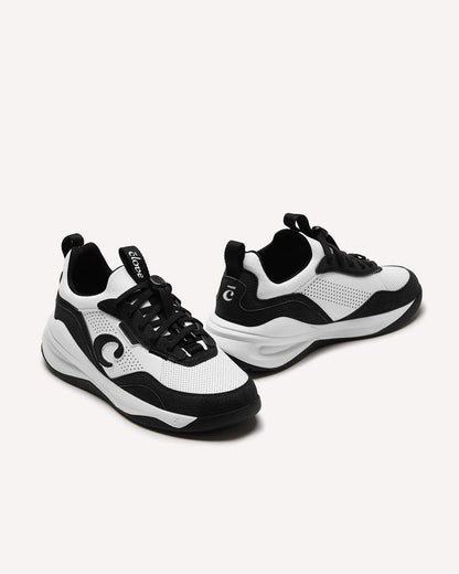 Women's Strada Shoes White / Black