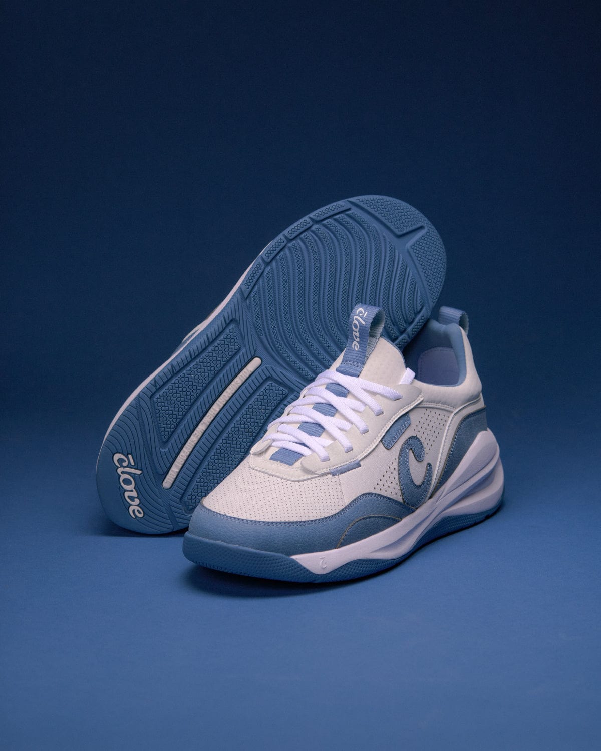 Men's Strada Shoes White / Ocean Blue