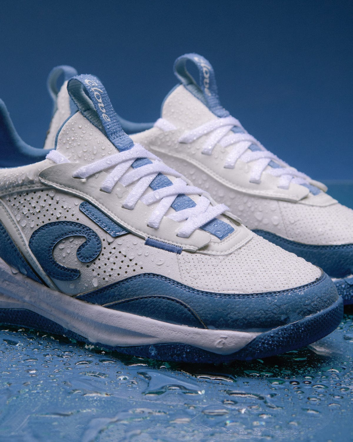 Men's Strada Shoes White / Ocean Blue