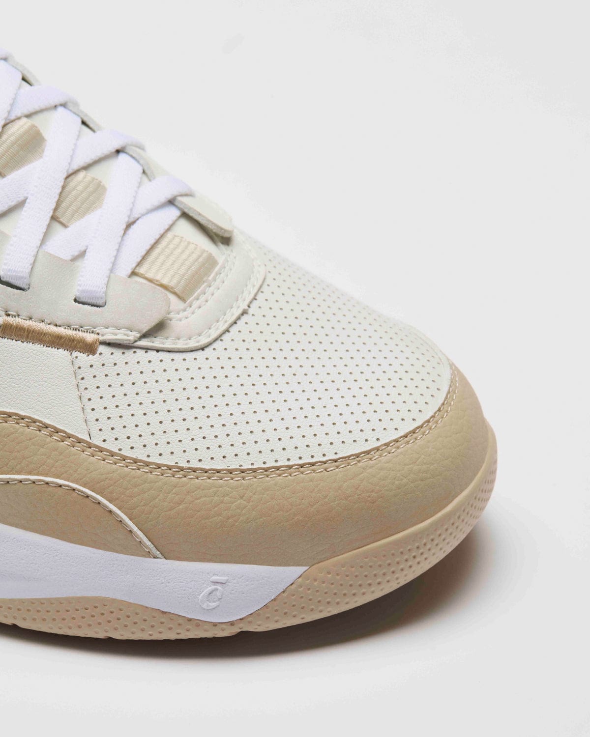 Women's Strada Shoes White / Vintage Tan