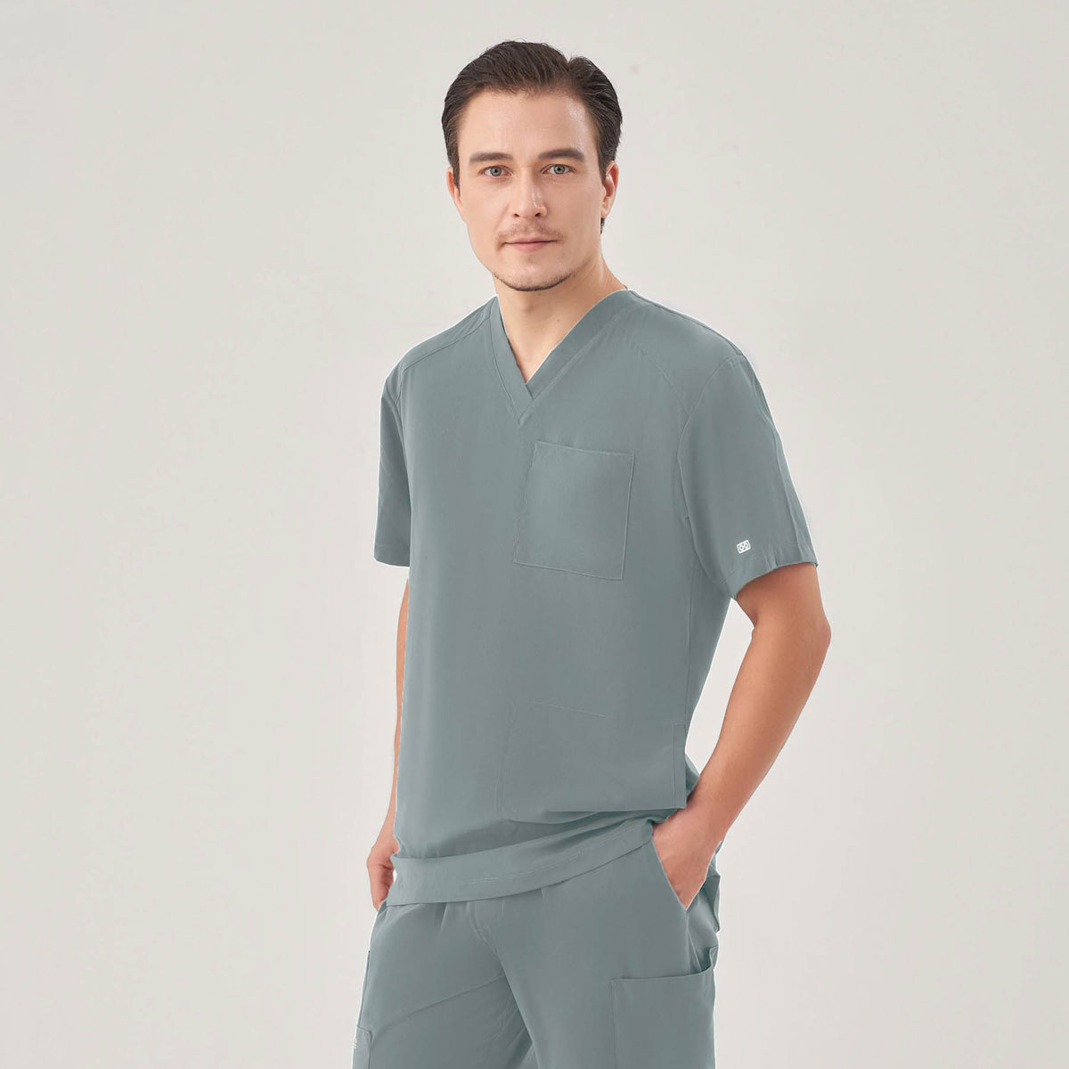 Quantum 1538 Ryder Men's 3 Pocket V-Neck Scrub Top Camp Green